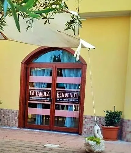 La Tavola Ristorante Pizzeria Da Rino & Figli 3* Villaspeciosa